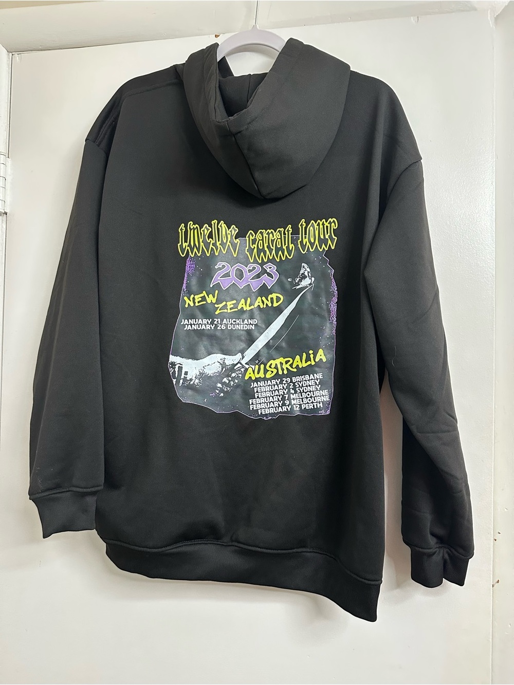 Post Malone Hoodie Mens Extra Large Black 12 Carat Tour Concert Sweatshirt (XL) - Picture 3 of 4